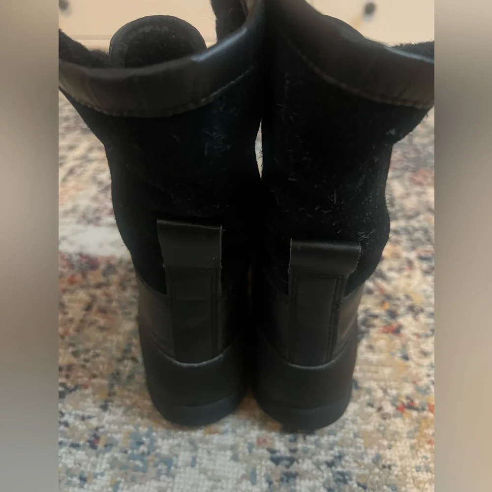 Kids UGG Black Lace-Up Winter Boots